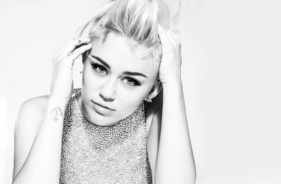 Miley Cyrus: Απογοητευτικές πωλήσεις για το νέο δίσκο «Younger Now»