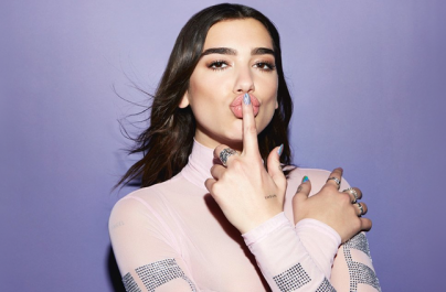 Η Dua Lipa ζητά συγγνώμη για ένα τραγούδι