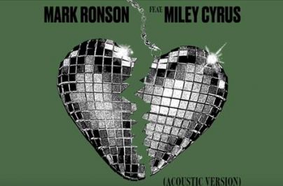 Ο 5 φορές νικητής βραβείου Grammy και παραγωγός Mark Ronson επέστρεψε με το smash hit “Nothing Breaks Like A Heart” στο οποίο συμμετέχει η Miley Cyrus.