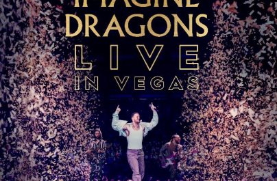 Καθώς αναμένουμε τους Imagine Dragons στην συναυλία της χρονιάς για την Ελλάδα, στις 6 Σεπτεμβρίου,  το θρυλικό ροκ συγκρότημα της νέας γενιάς, κυκλοφορεί το live album τους από το Las Vegas με εμβληματικά singles όπως το “Believer” & “Radioactive” στην live εκδοχή τους από την εμφάνιση τους εκεί.