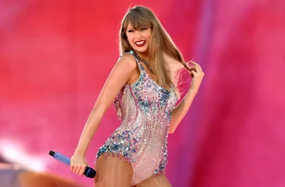 Η Taylor Swift κατακτά την κορυφή του Billboard Hot 100 για 14η φορά με το «Opalite»