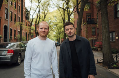 Ο Martin Garrix και ο Ed Sheeran ενώνουν τις δυνάμεις τους στο νέο single «Repeat It»