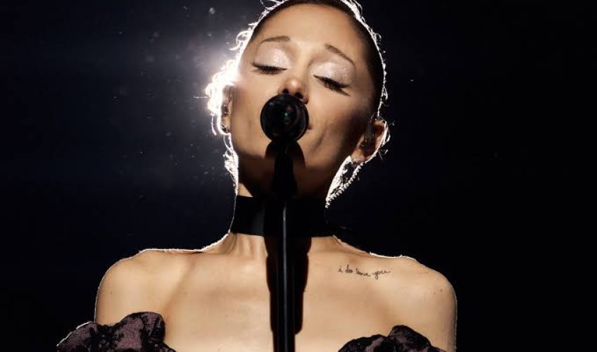 Η Ariana Grande απογειώνει το Λονδίνο στο εναρκτήριο Σαββατοκύριακο του The Eternal Sunshine Tour