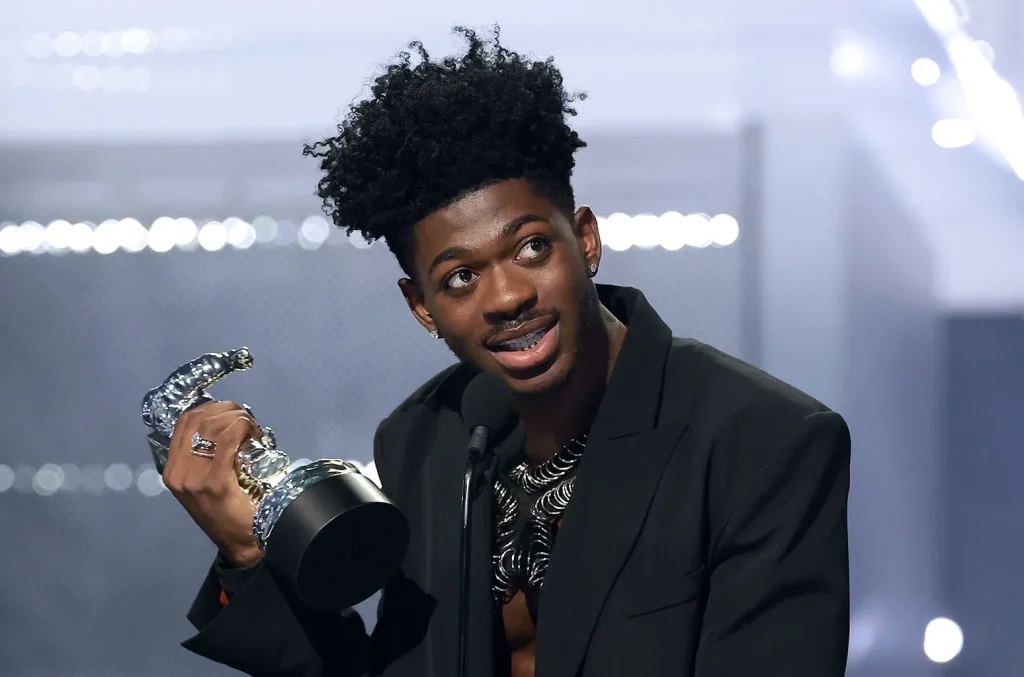 Ο Lil Nas X επιστρέφει με το νέο τραγούδι «World’s Greatest»